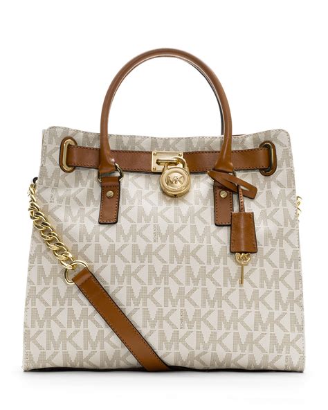 MICHAEL Michael Kors Tote .